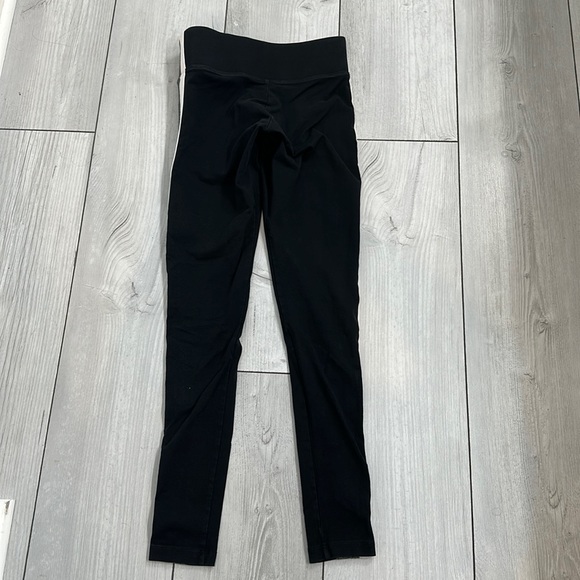 PINK Victoria’s Secret Yoga Leggings - Picture 4 of 6